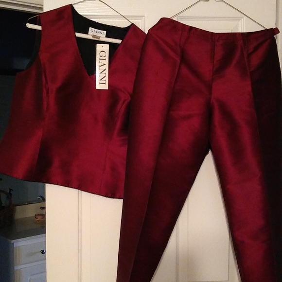 Gianni Bini Pants - Gianni red burgundy silk pant suit, nwt